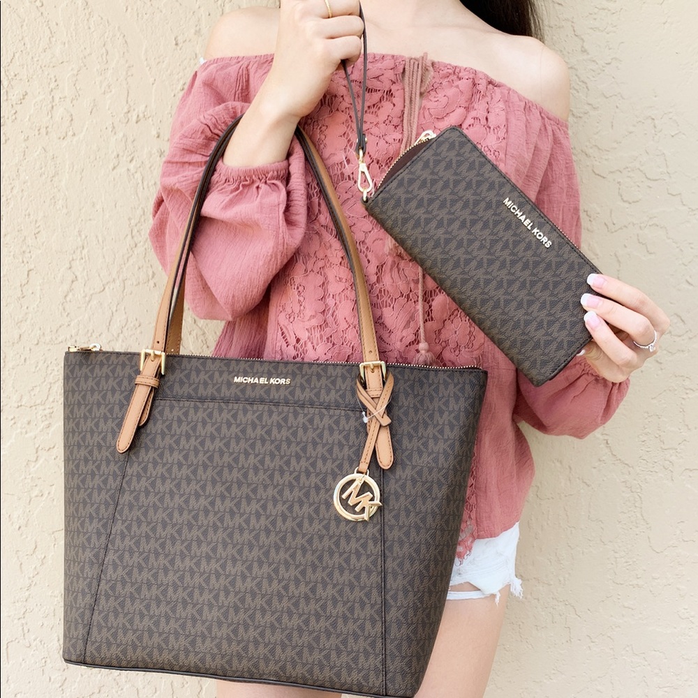 Gaby’sBags👜💕-NWT Michael Kors Tote&Wallet - Picture 4 of 8